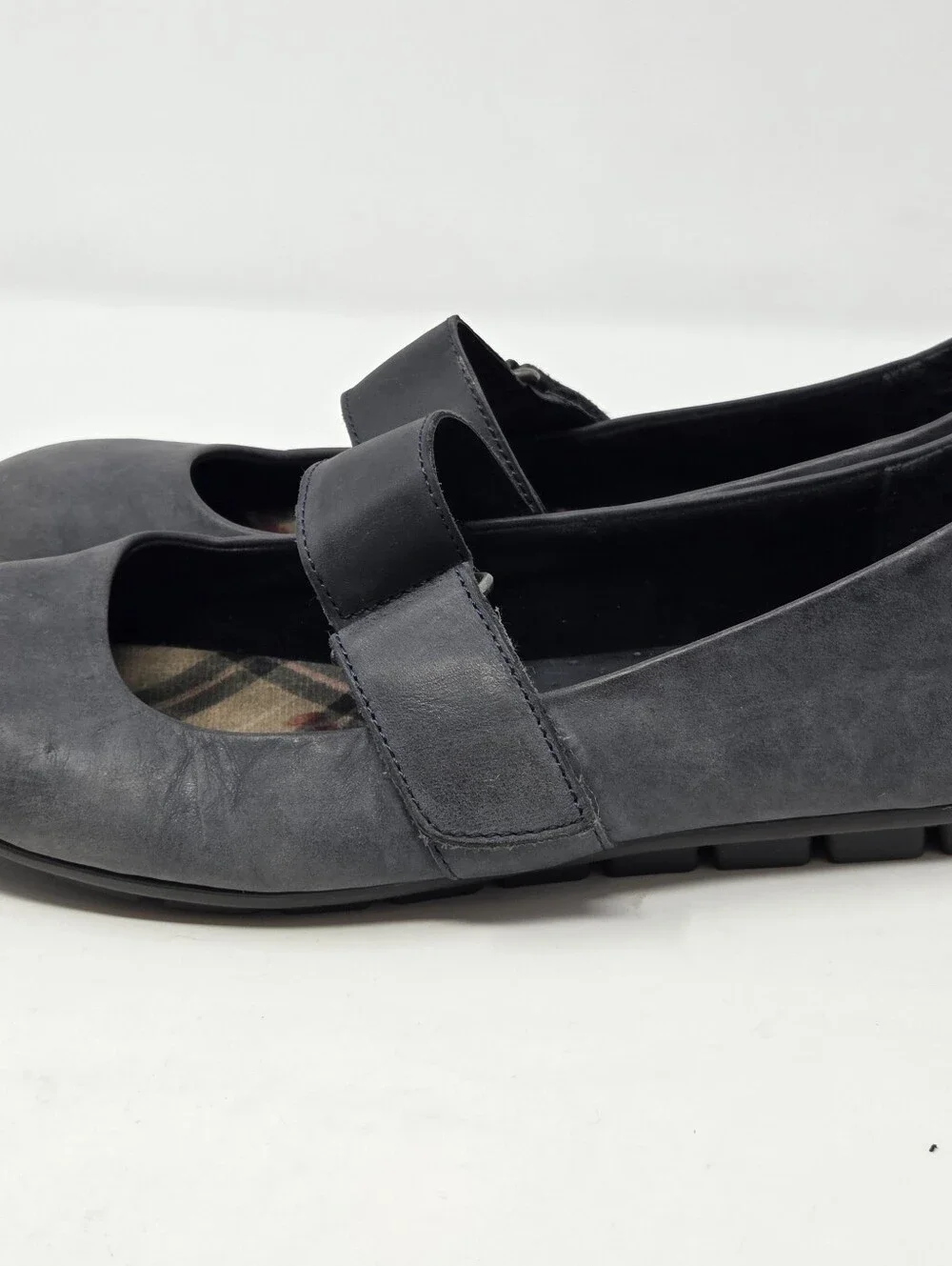 Born Womens Mary Jane Flats Dark Grey Leather Hook Loop Strap F03604 Size 9.5M